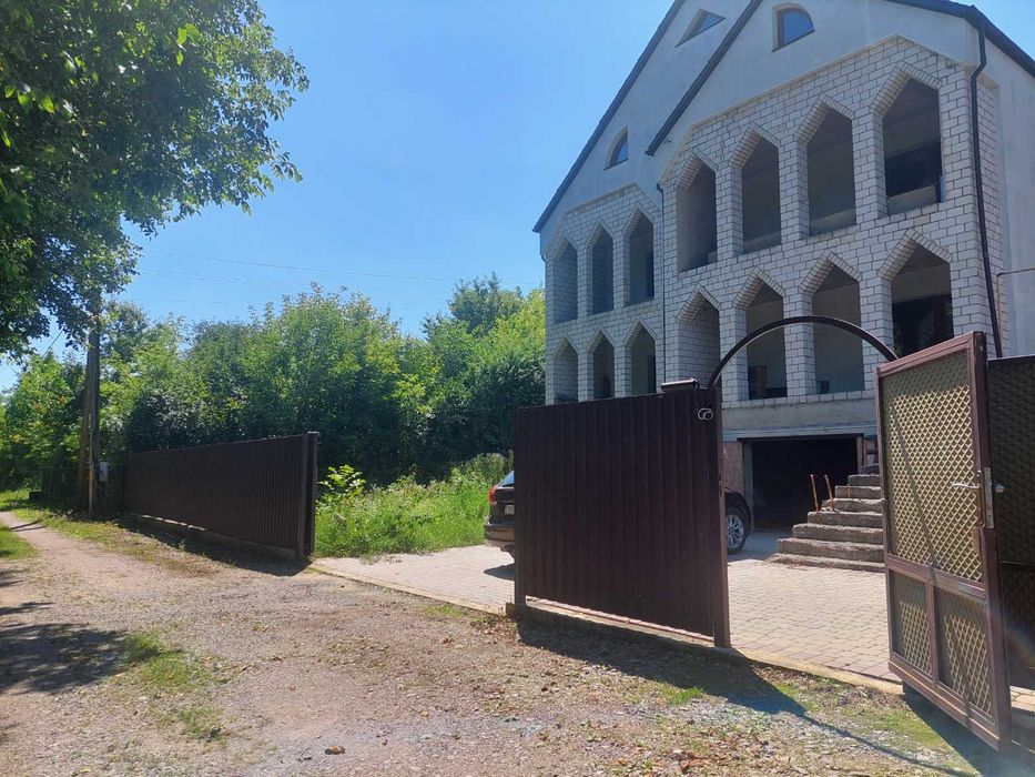 Продаж великого просторого будинку в передмісті Вінниці - Вид 2