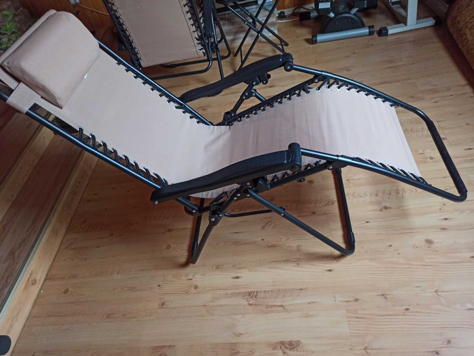 Zestaw leżaków meble ogrodowe stolik kamping zero gravity beżowe