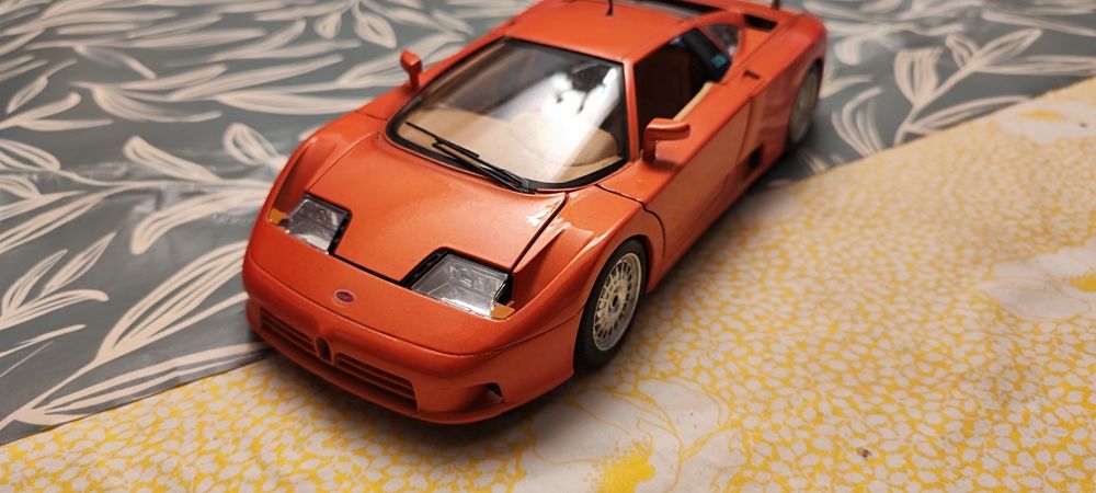 Bugatti 110 EB 1:18 burrago itally