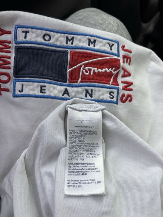 Футболка Tommy Jeans
