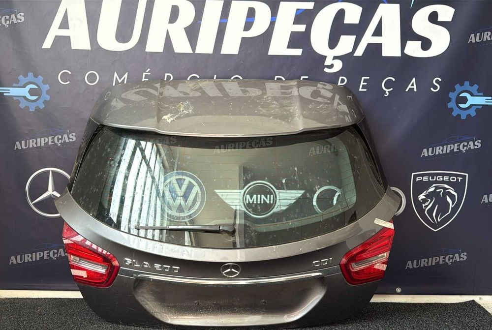 Tampa da Mala Mercedes GLA 2013