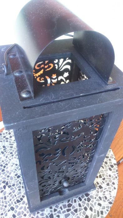 Lampion latarnia świecznik czarny ażur drewno-metal tarasowy