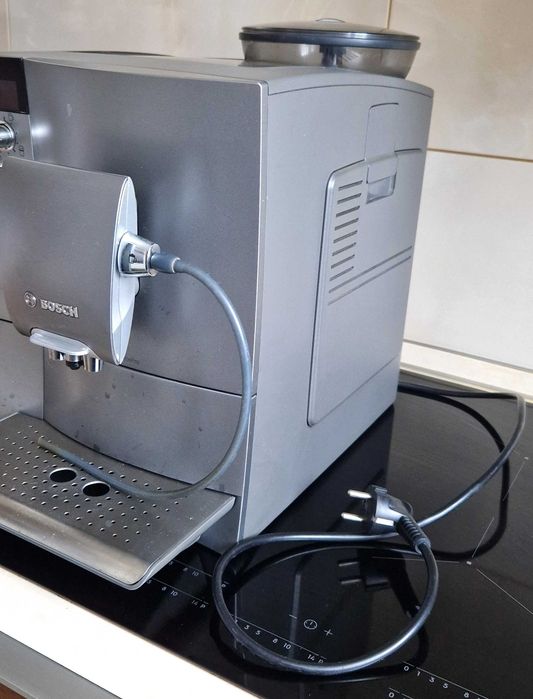 Ekspres ciśnieniowy Bosch latte macchiato po serwisie