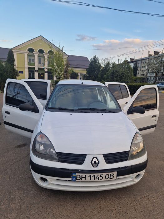 Автомобиль Renault Clio Symbol