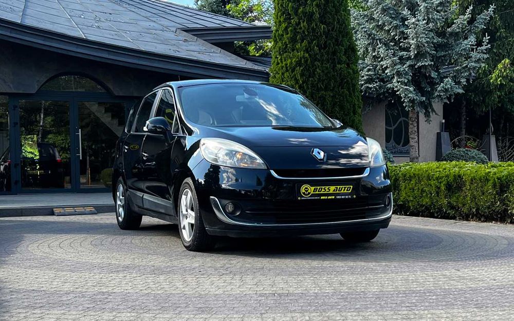 Renault Megane Scenic 2012