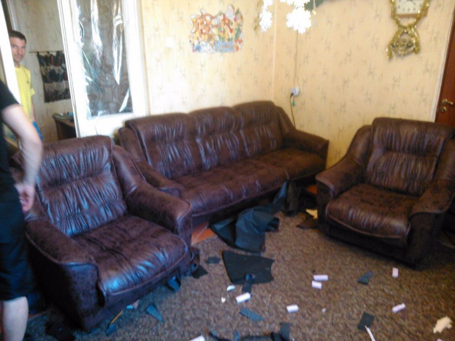 Перетяжка мягкой мебели на дому