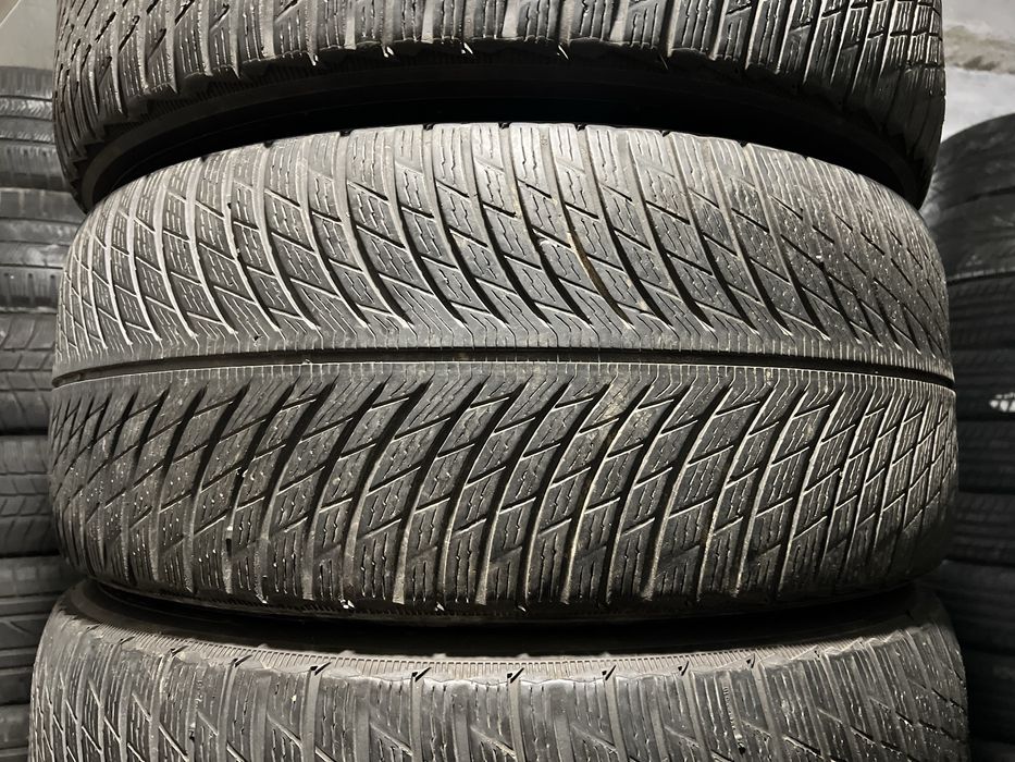 Шини 275/45/20 michelin комплект зимові скоад R20