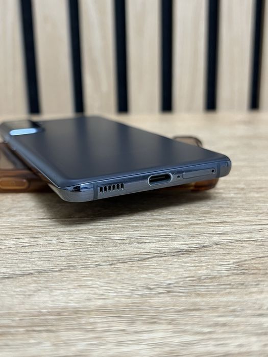 Смартфон Samsung Galaxy S21 5G 128Gb