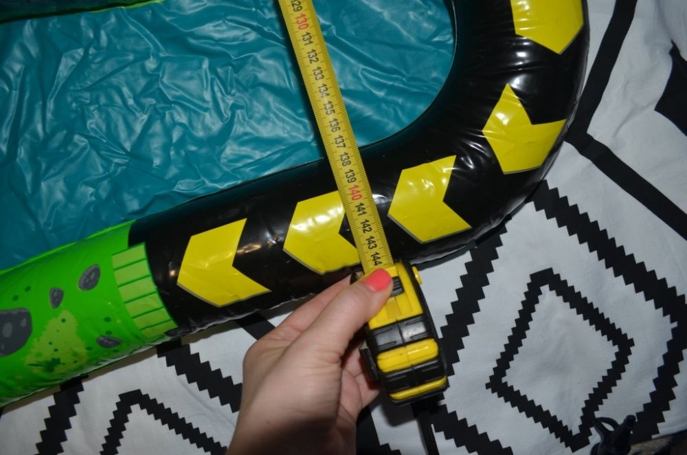 Большой надувной игровой центр песочница бассейн город динозавров