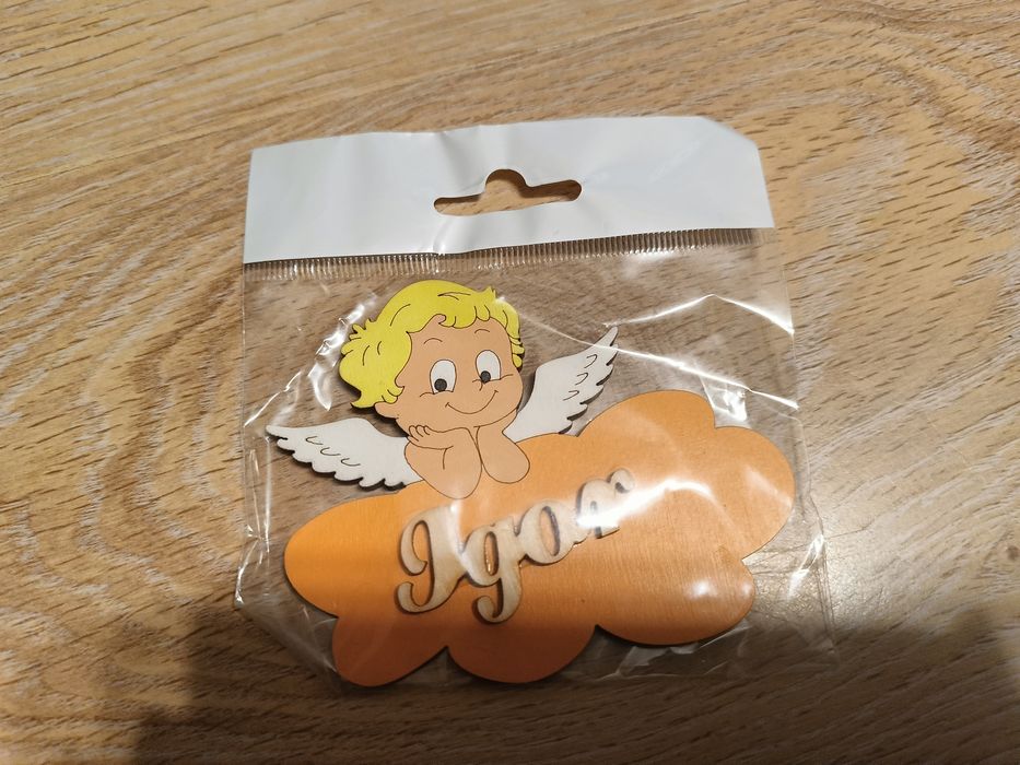 Drewniana naklejka z imieniem Igor