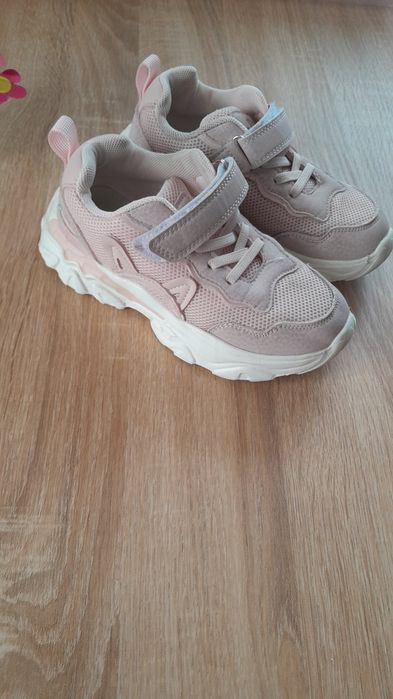 Кросівки для дівчинки