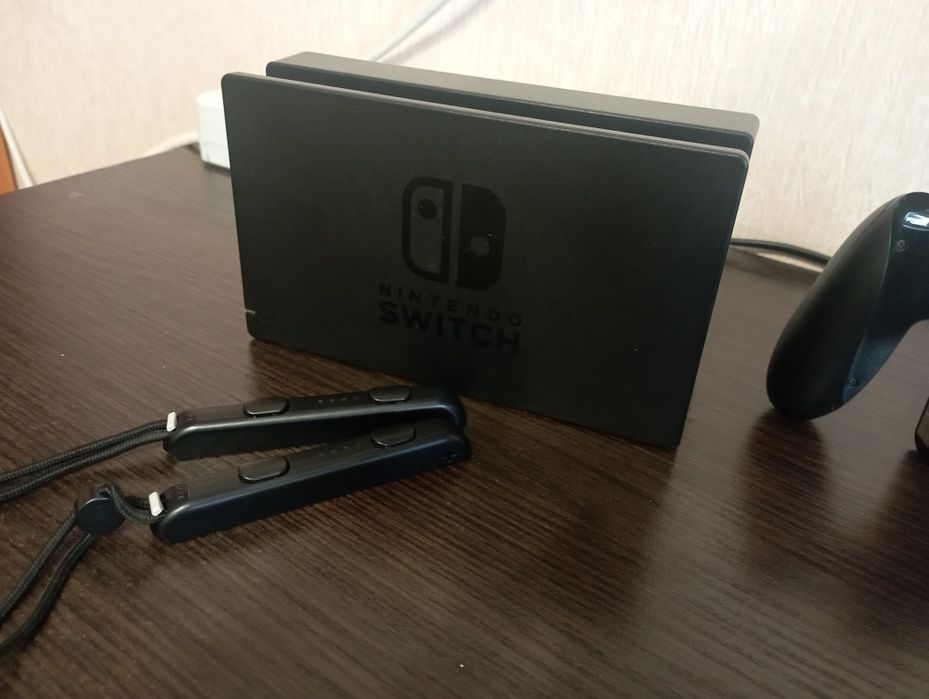 Nintendo Switch v2 (Full Kit) + Игры/ монстр хай монстер хай+ Чехол