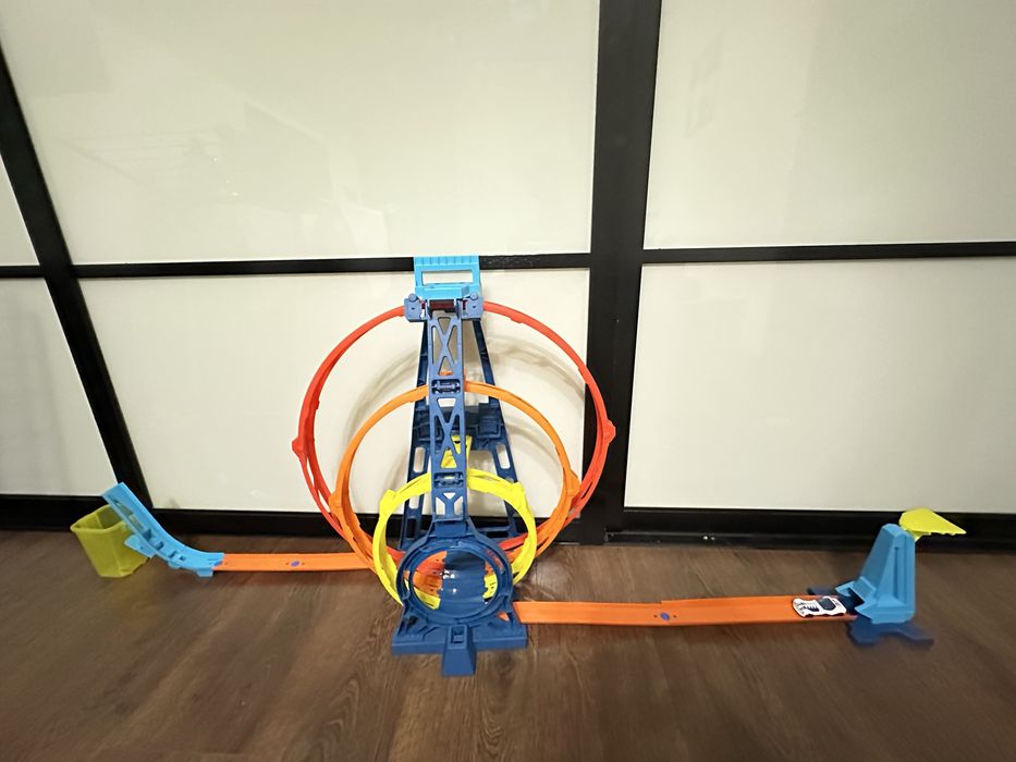 HotWheels трек вживаний