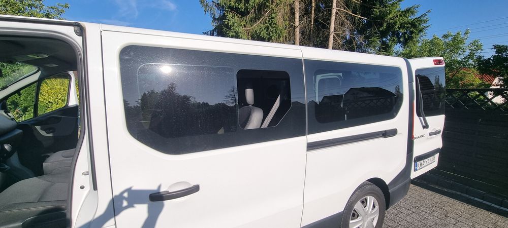 Wynajem busa 8 osobowy wersja long