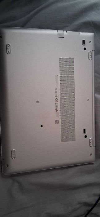 HP EliteBook 745 G5 14” Ryzen 3 PRO / 8GB RAM / 256GB SSD