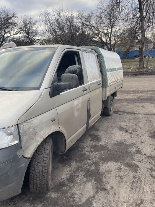 Продаємо Volkswagen T5
