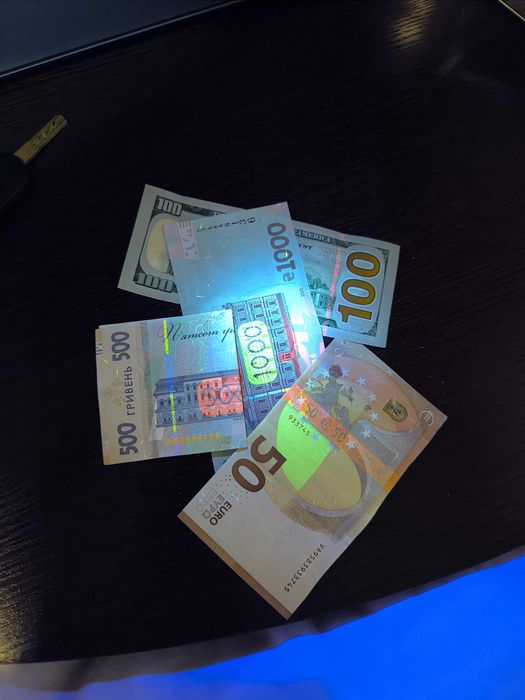 UV фонарик 365 nm.