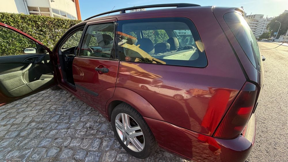 Ford Focus Station 1.8 TDDI DIESEL – 90 CV – 2000 foto 2