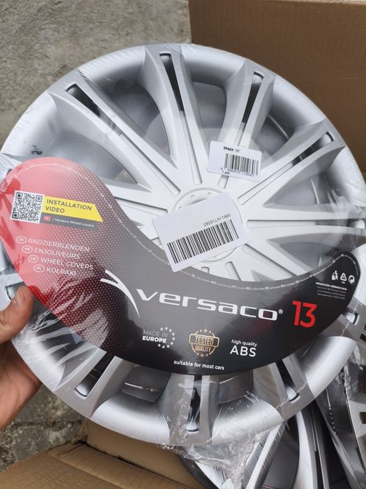 Tampões de roda VERSACO Spark 11060 
Tamanho 13
conjunto completo (4 tampões)
Novas.

motivo da venda: engano no tamanho da roda.