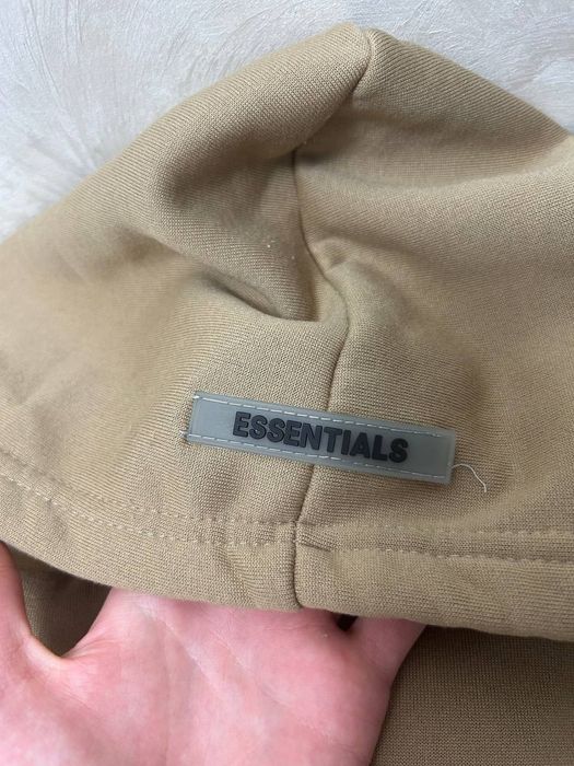 Кофта Essentials