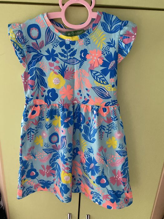 Платье на девочку