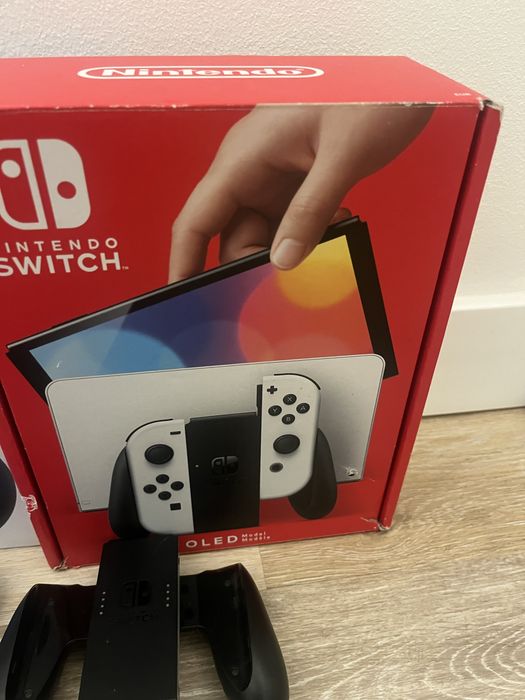 Nintendo Switch Oled + Mario Kart 8 + Sports +4 Joy Con + 2 Volantes