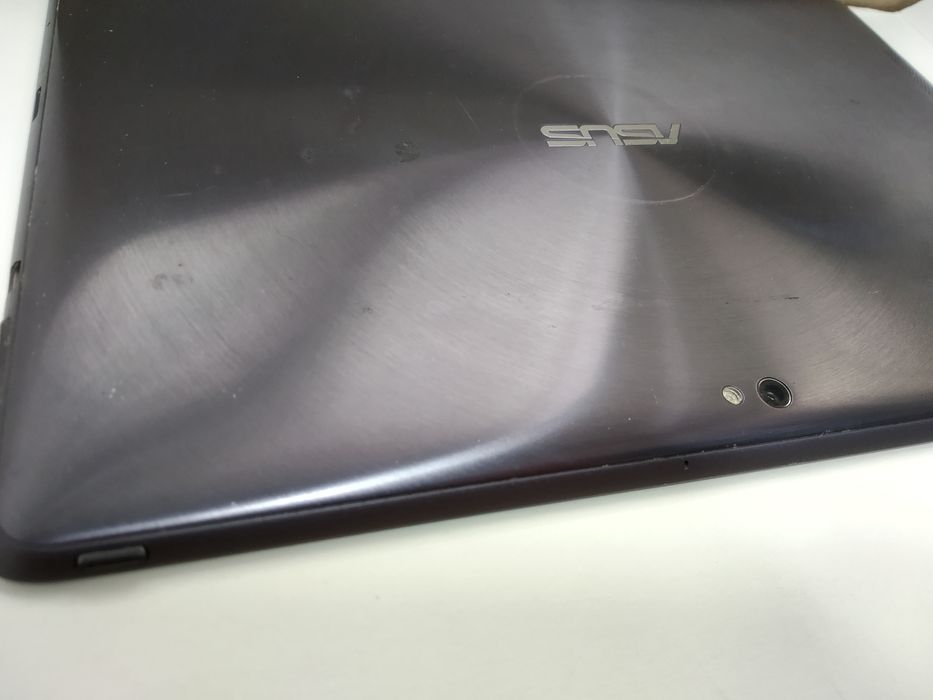 Планшет Asus Transformer  TF201