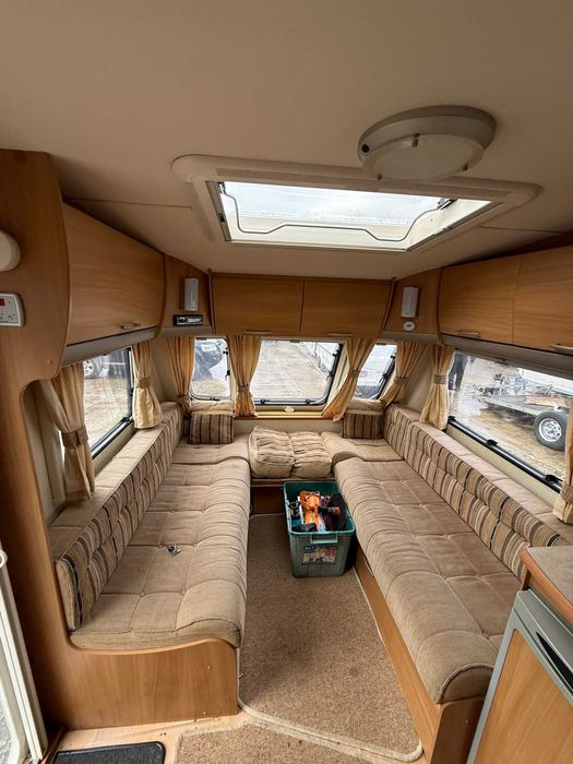 Caravana Inglesa Charisma