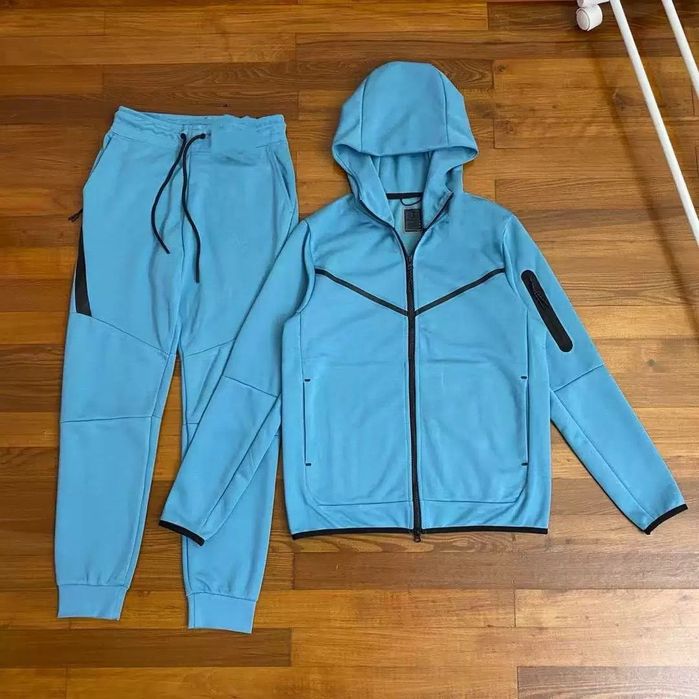 Fatos de treino nike tech