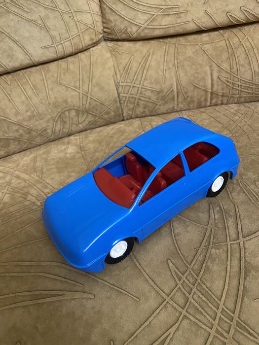 Машинка легкова Wader