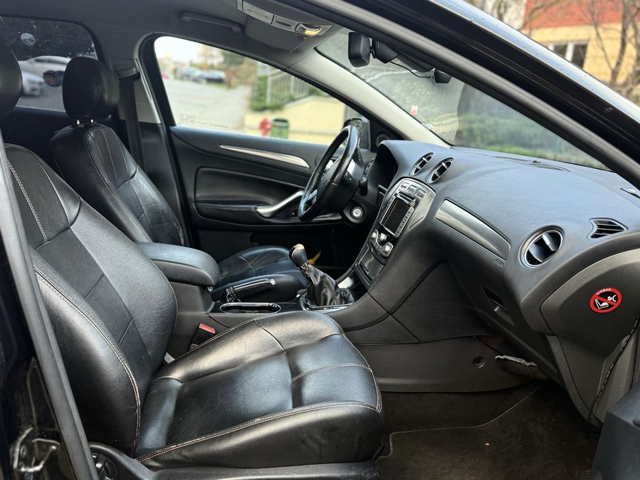 Ford Mondeo 2010 2.0 Beznyna wersja Titanium Kombi