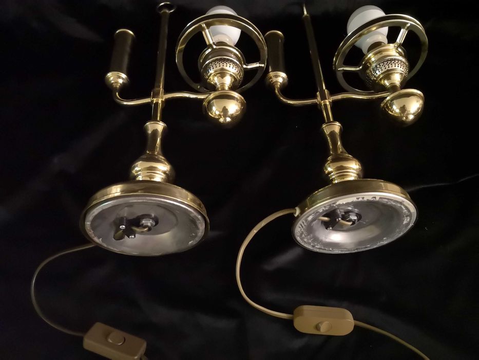 Dwie stare mosiężne lampy stołowe (cena za 2 sztuki)