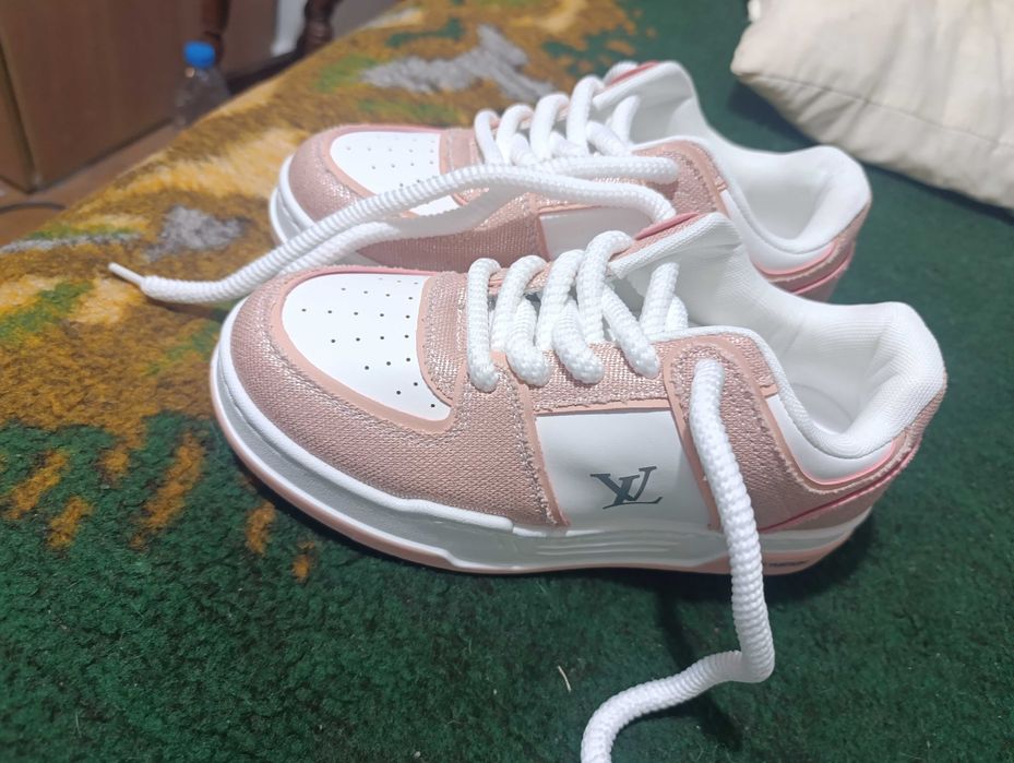 Sapatilhas Rosa NOVAS