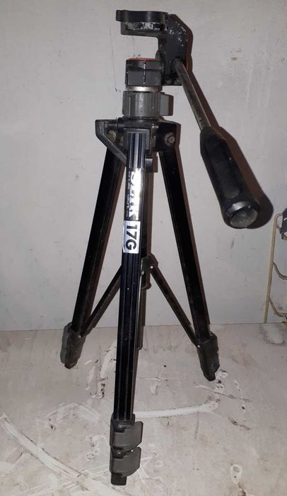 2 Tripods (SONY VCT-750RM + SLIK 17G) — USED —64751414859011122