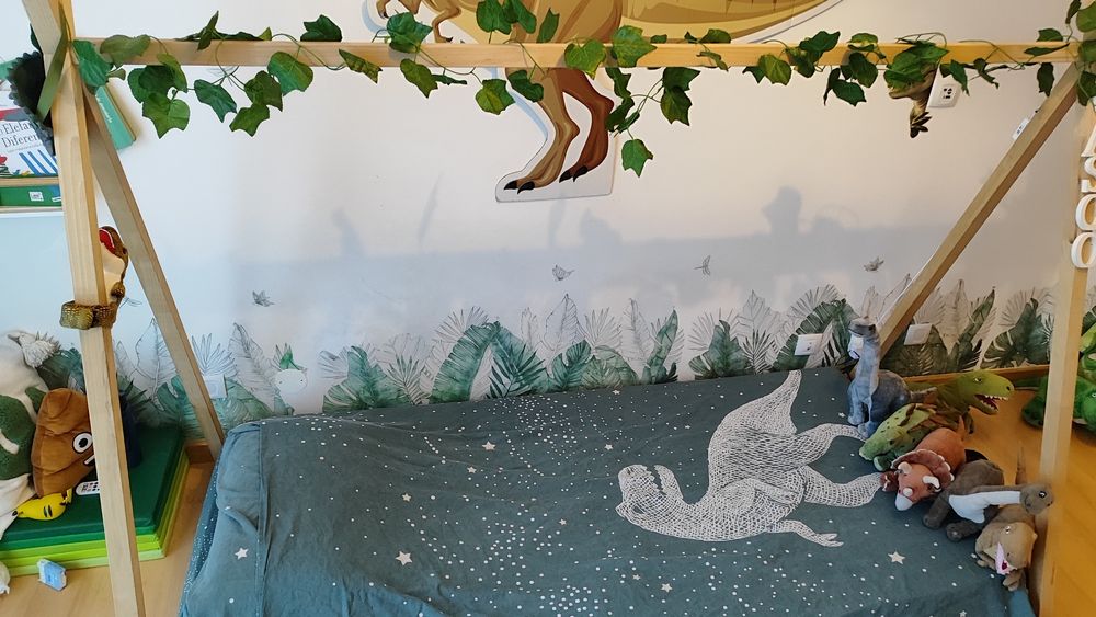 Cama Montessori + estrado