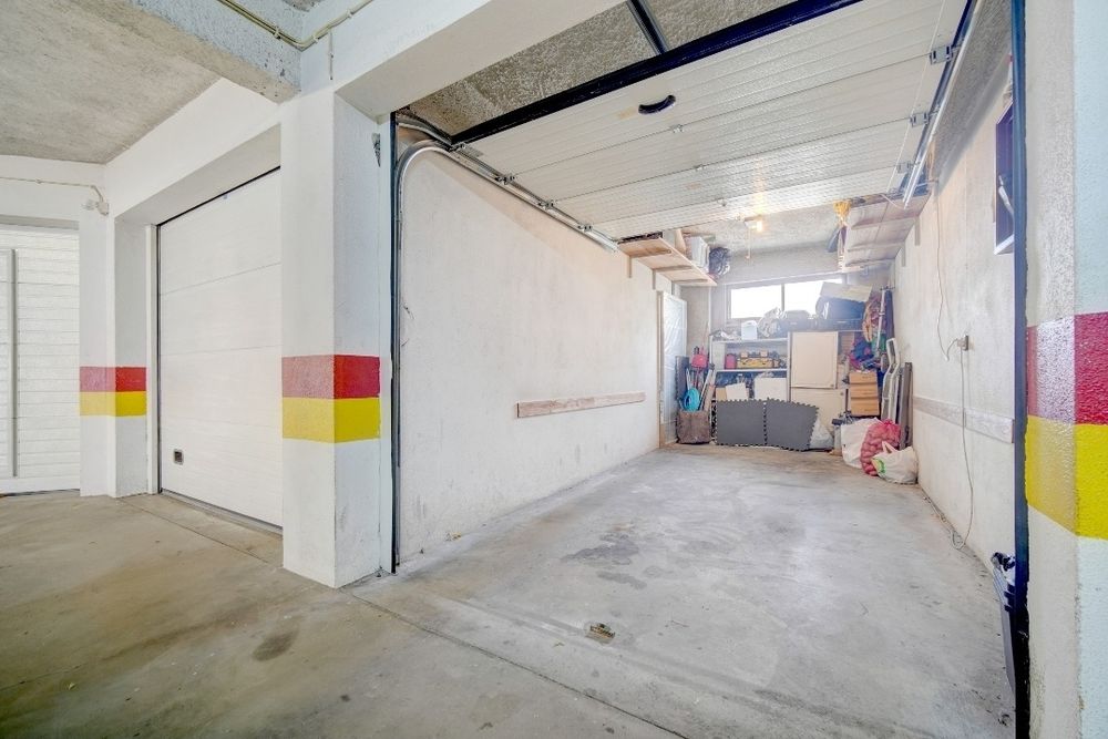 Apartamento T4 em Massamá + garagem box