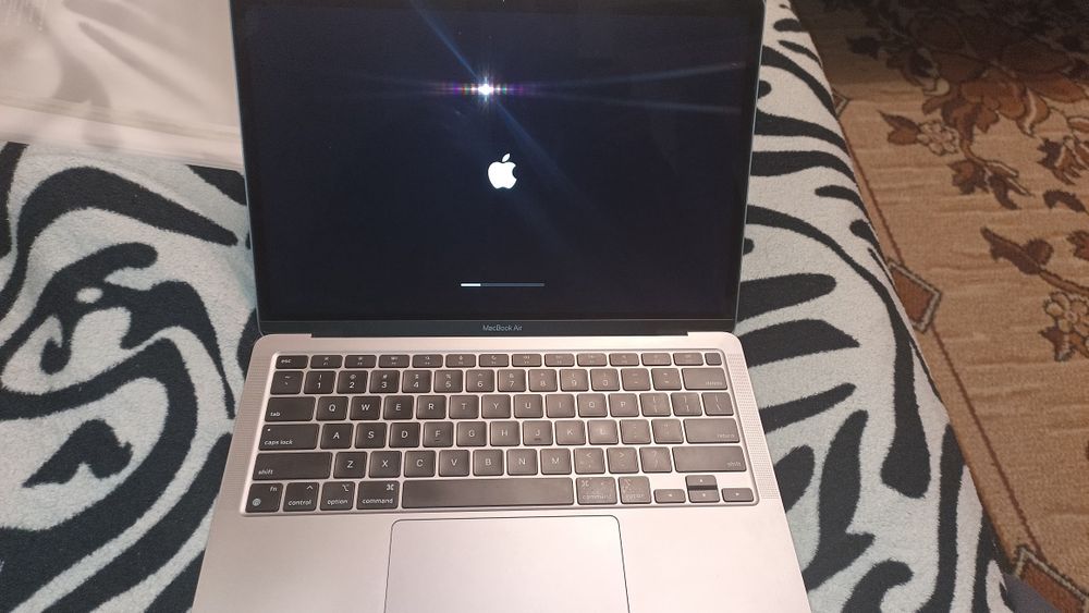 MacBook air 13 16/512