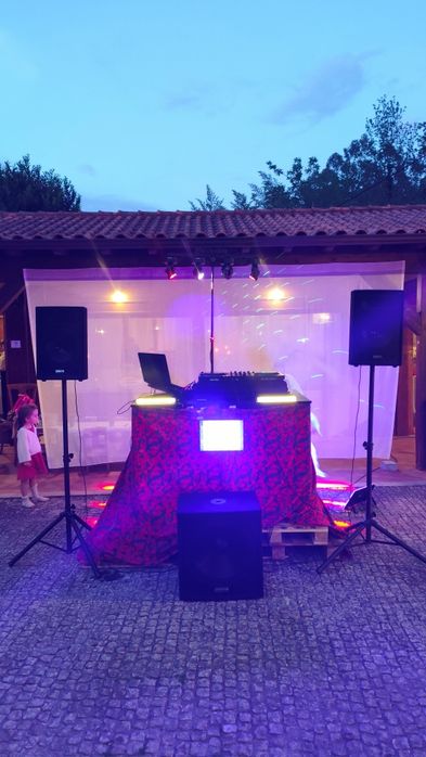 Som e iluminação para festas517734339739668485