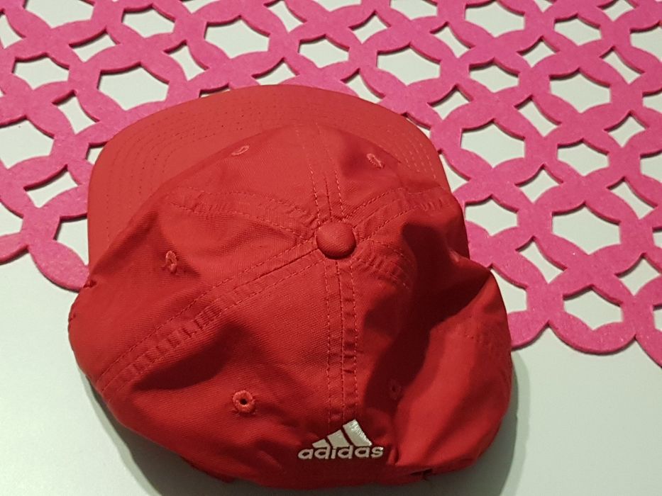 Czapeczka nowa Adidas czerwona, regulowana objętość
