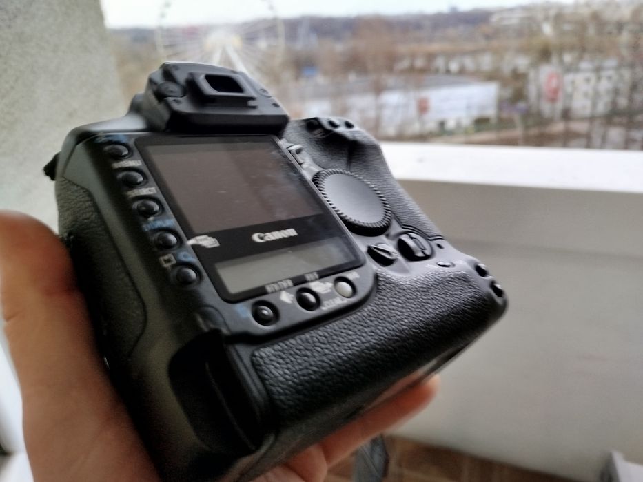 Canon eos 1D mkII n
