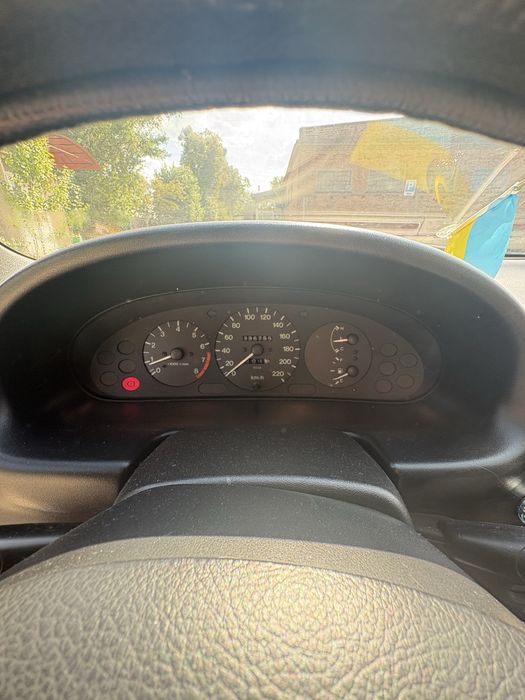 Mazda 323c 1996г