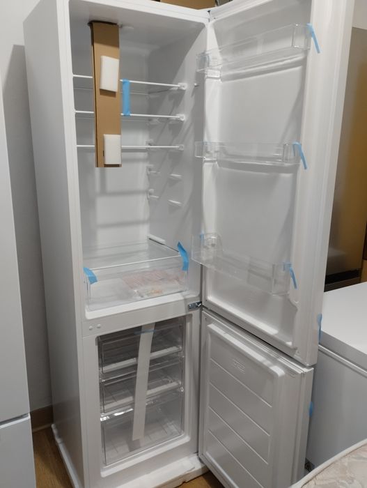 Frigorífico Combinado Kunft 3 anos garantia