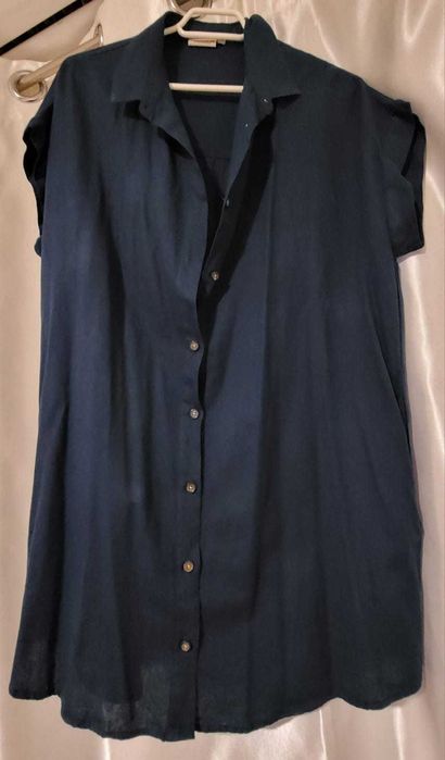 vestido camiseiro azul