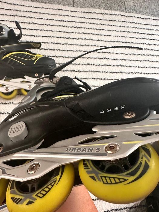 Patins número 38l7 com acessórios