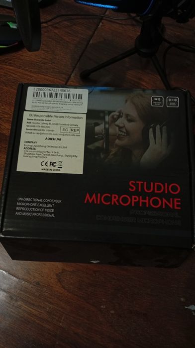 Микрофон с поп фильтром в комплекте