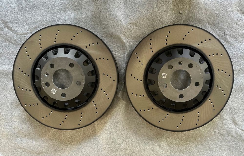 Тормозные диски Audi RS5 RS4 B9 оригинал