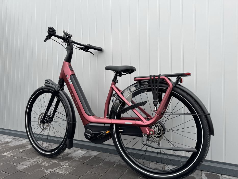 Rower elektryczny Gazelle Avignon C8 HMB Coral Red