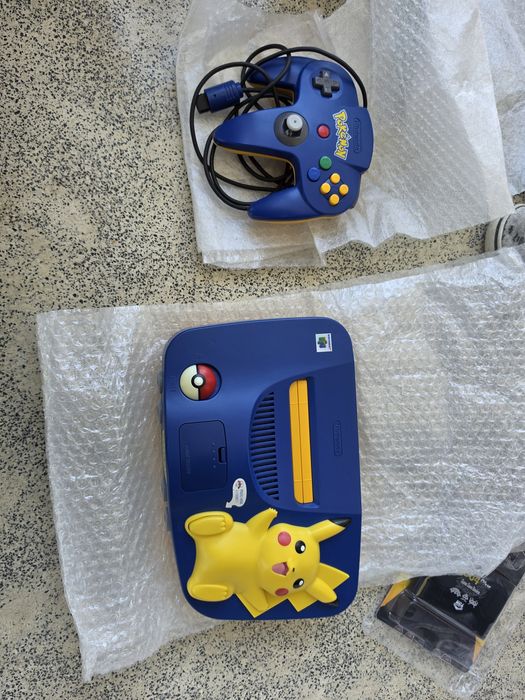 Nintendo 64 Versão Pikatchu