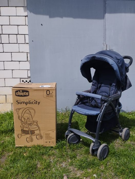 Дитяча прогулочнк коляска