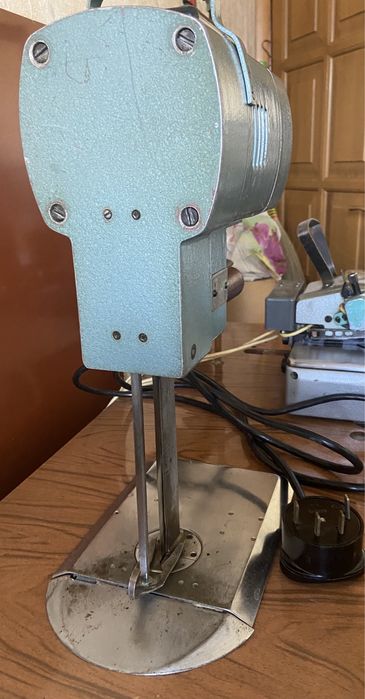 Продам раскройную машину